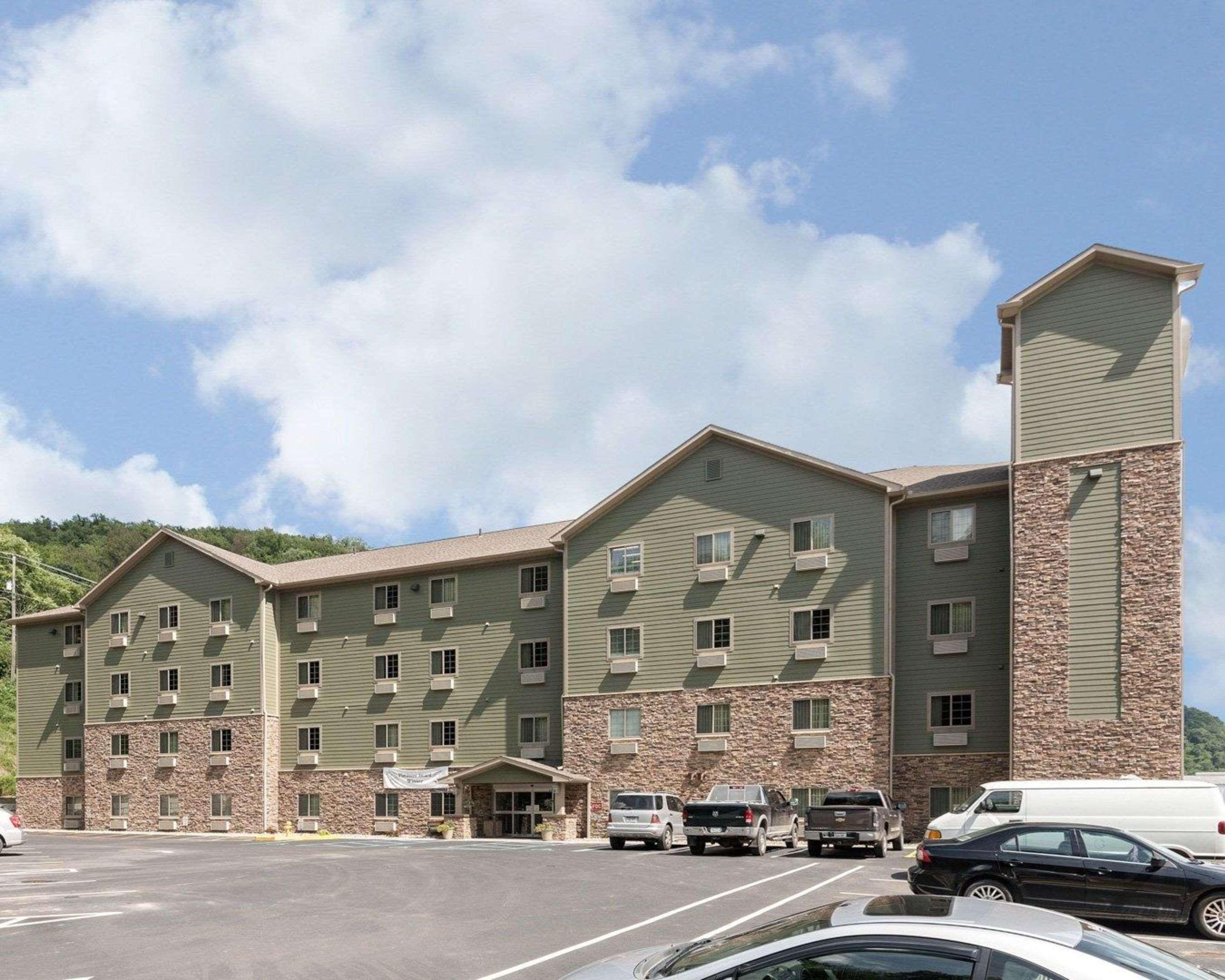 Suburban Studios Morgantown Εξωτερικό φωτογραφία