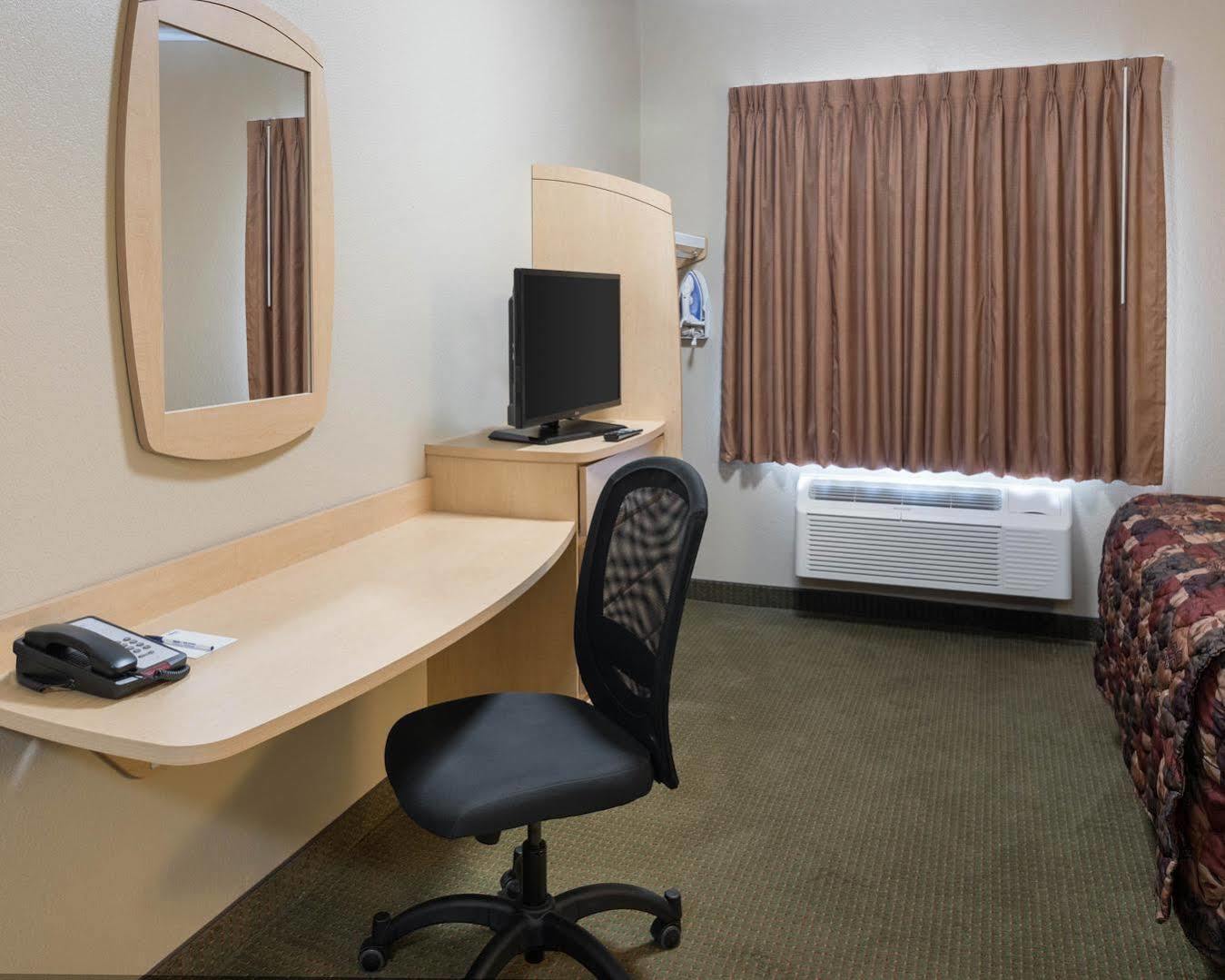 Suburban Studios Morgantown Εξωτερικό φωτογραφία